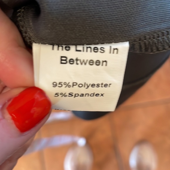 Ladies skirt size XS - Picture 3 of 3